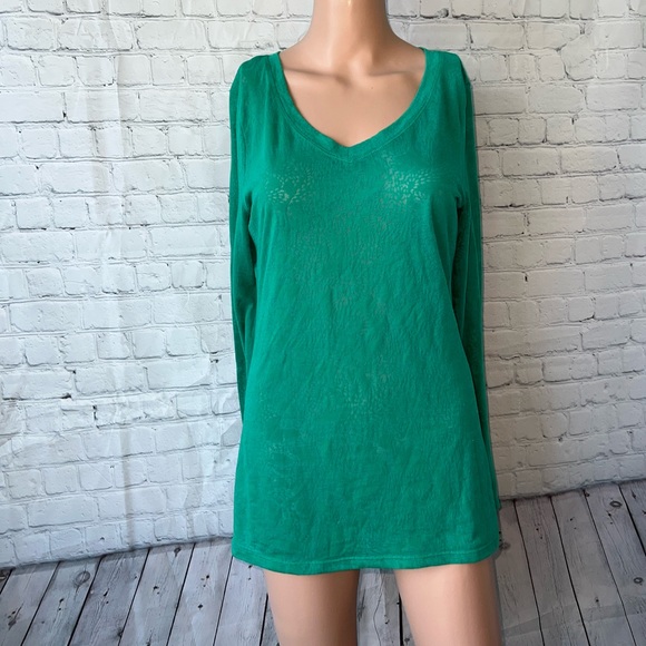 Lucy Tops - lucy green long sleeve shirt size M